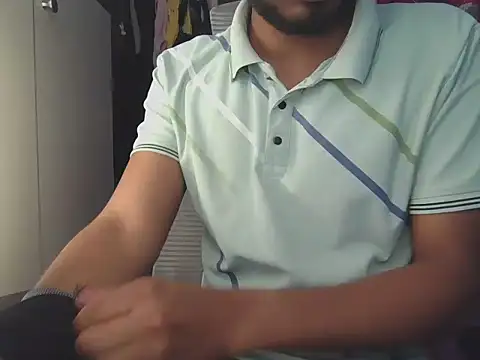 Snapshot of KissesBoyAD chatting on February 23, 2026, 7:03 pm KissesBoyAD online show from February 23, 2026, 7:03 pm