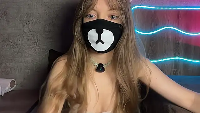 Snapshot of Your_Little_Bear chatting on June 16, 2026, 1:05 am Your Little Bear online show from June 16, 2026, 1:05 am