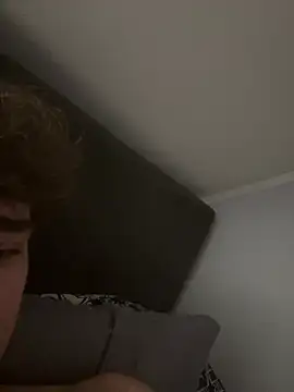 HornyTeenBoy62 online show from February 11, 2025, 11:33 pm