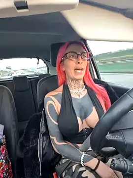 Snapshot of bambolinaofficial chatting on February 12, 2026, 3:56 pm bambolinaofficial online show from February 12, 2026, 3:56 pm