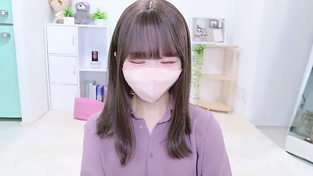 328 mitsuha online show from October 10, 2025, 10:05 am