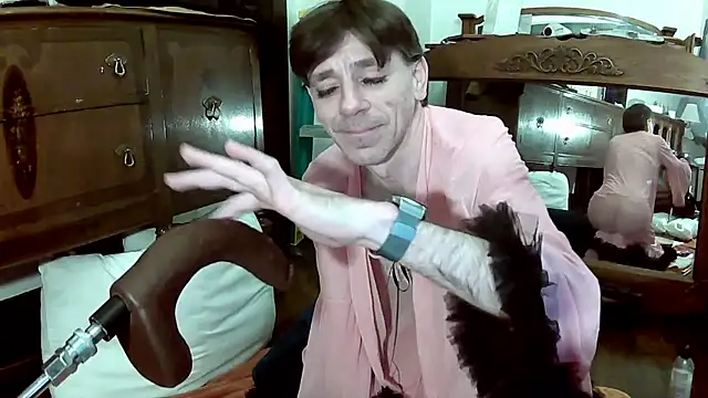 MaxJr8008 online show from February 15, 2026, 7:09 am