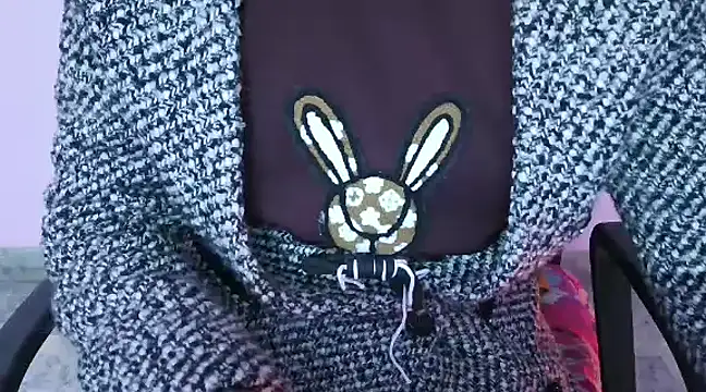 Hot mahak05 online show from December 19, 2024, 4:45 am