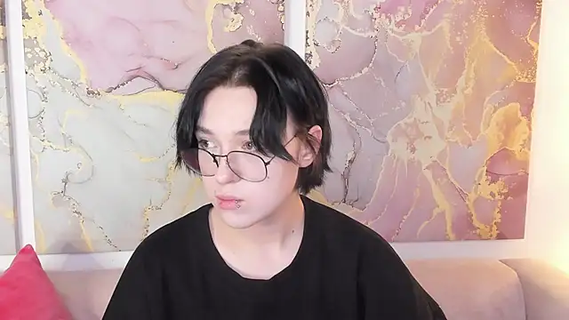 fiamoory online show from October 11, 2025, 1:17 am