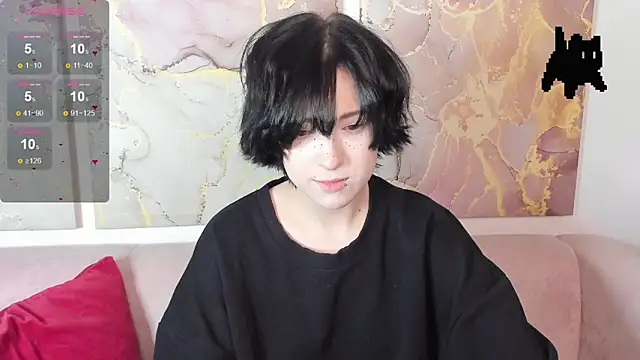 fiamoory online show from February 3, 2026, 7:57 am