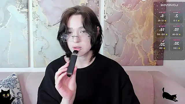 fiamoory online show from May 28, 2026, 1:24 am