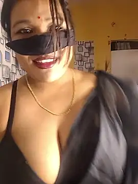 Radhikadavi879 online show from September 30, 2025, 5:08 pm