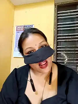 Radhikadavi879 online show from February 20, 2025, 7:41 pm