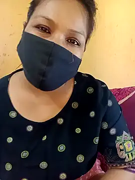 Radhikadavi879 online show from March 3, 2025, 11:55 am