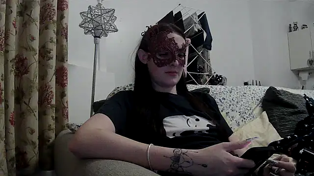 Snapshot of LexiSnowUK chatting on March 16, 2026, 10:01 pm LexiSnowUK online show from March 16, 2026, 10:01 pm