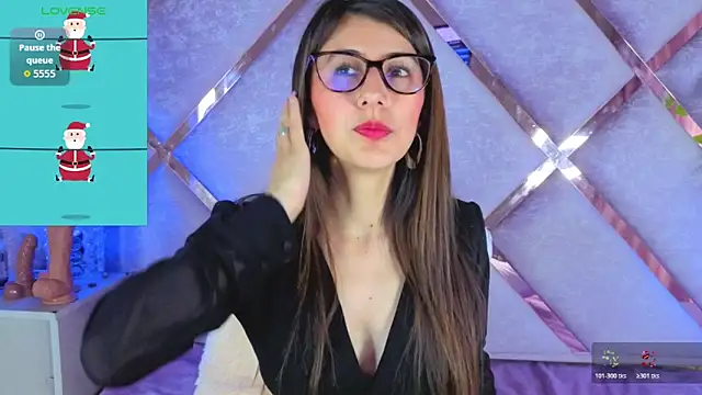  jade white  online show from December 22, 2025, 2:50 pm