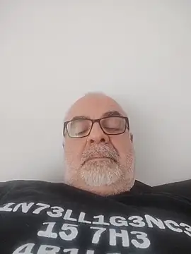 Snapshot of Satiro_Sevilla chatting on May 13, 2026, 2:46 pm Satiro Sevilla online show from May 13, 2026, 2:46 pm