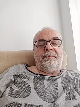 Satiro Sevilla online show from April 6, 2026, 1:12 pm