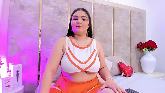 KatyaPittman online show from November 24, 2025, 7:58 pm