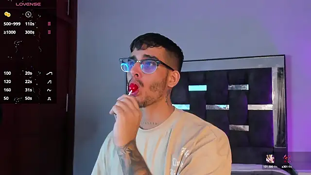 Snapshot of iamcamiloo_ chatting on March 1, 2025, 8:56 am iamcamiloo online show from March 1, 2025, 8:56 am