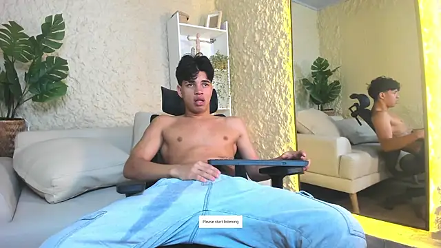 Snapshot of Benjamin_More chatting on March 12, 2025, 5:57 am Benjamin More online show from March 12, 2025, 5:57 am