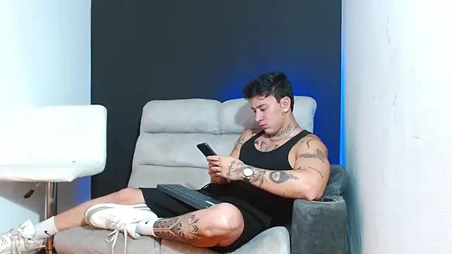 Snapshot of JUSTIN_FULLER1 chatting on February 25, 2026, 11:15 pm JUSTIN FULLER1 online show from February 25, 2026, 11:15 pm