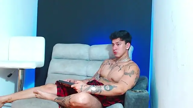 JUSTIN FULLER1 online show from March 11, 2026, 6:51 am