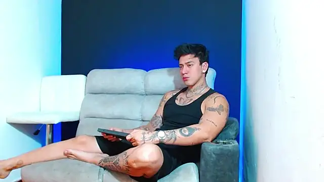 Snapshot of JUSTIN_FULLER1 chatting on February 14, 2026, 7:47 pm JUSTIN FULLER1 online show from February 14, 2026, 7:47 pm