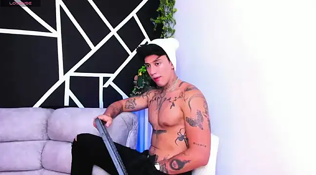 JUSTIN FULLER1 online show from February 22, 2025, 6:41 pm