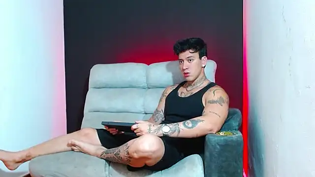 Snapshot of JUSTIN_FULLER1 chatting on February 6, 2026, 9:33 pm JUSTIN FULLER1 online show from February 6, 2026, 9:33 pm