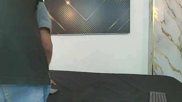 Snapshot of JordanAndAndrew chatting on November 3, 2025, 9:07 pm JordanAndAndrew online show from November 3, 2025, 9:07 pm