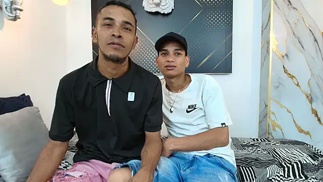 Snapshot of JordanAndAndrew chatting on September 19, 2025, 7:40 pm JordanAndAndrew online show from September 19, 2025, 7:40 pm