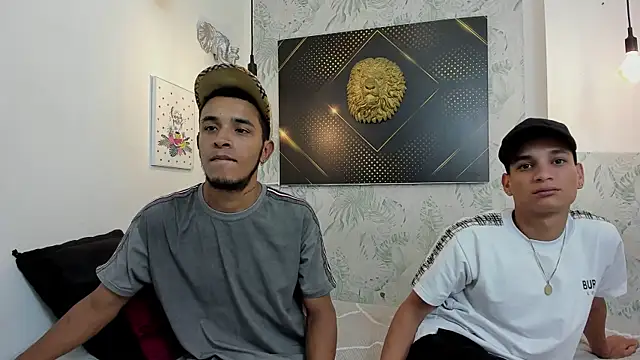 Snapshot of JordanAndAndrew chatting on March 9, 2025, 7:48 pm JordanAndAndrew online show from March 9, 2025, 7:48 pm