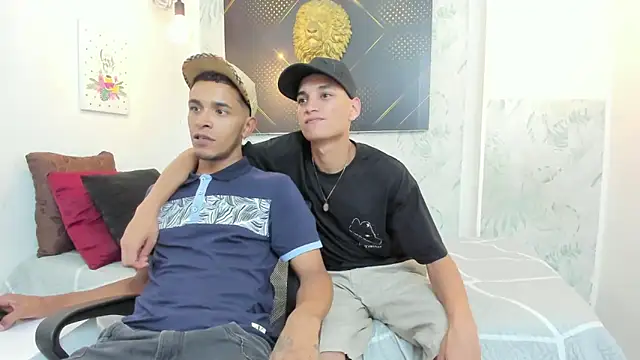 Snapshot of JordanAndAndrew chatting on March 13, 2025, 8:22 pm JordanAndAndrew online show from March 13, 2025, 8:22 pm