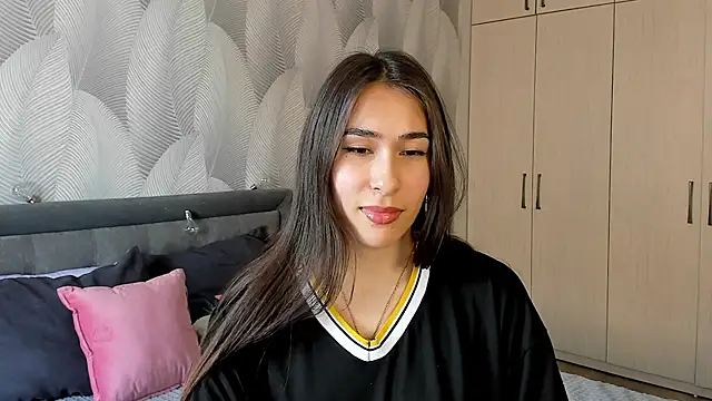 Snapshot of Bambiii_bby chatting on February 24, 2025, 8:06 am Bambiii bby online show from February 24, 2025, 8:06 am