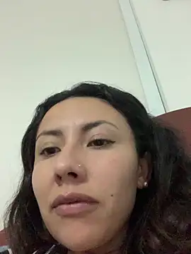 im lorein online show from November 22, 2025, 2:54 am