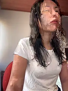 im lorein online show from November 12, 2025, 1:15 pm