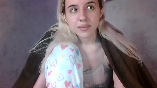 Snapshot of Puregirlaa chatting on October 17, 2025, 9:12 am Puregirlaa online show from October 17, 2025, 9:12 am