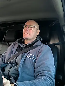 bogland33 online show from October 27, 2025, 11:33 am