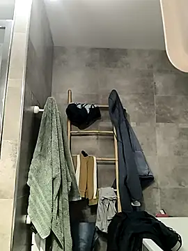 bogland33 online show from September 30, 2025, 6:03 pm