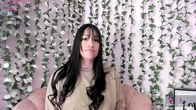 Sara Kurt online show from October 4, 2025, 2:07 pm