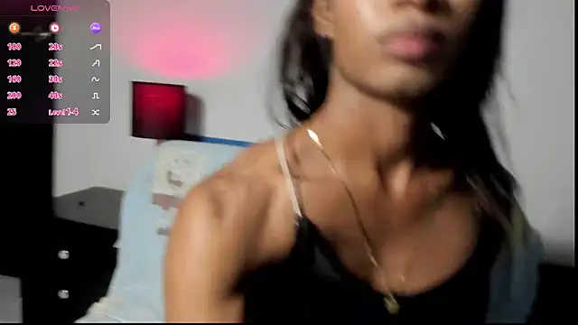 Snapshot of alejandrasxx chatting on February 25, 2025, 4:35 pm alejandrasxx online show from February 25, 2025, 4:35 pm