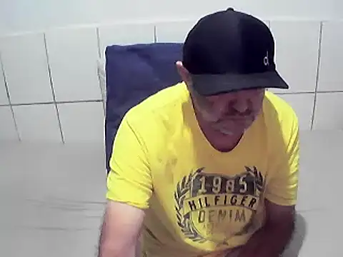 pierdona online show from July 17, 2026, 8:39 pm