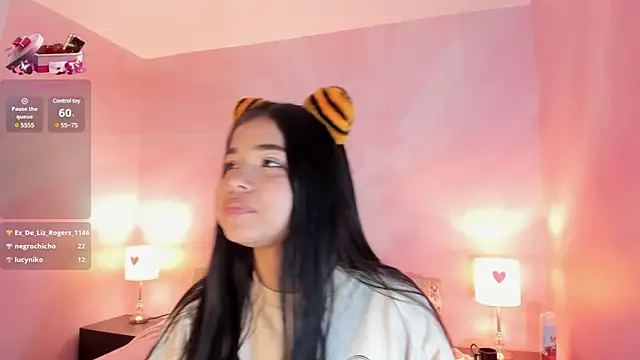 Snapshot of AuroraFiore chatting on March 16, 2025, 1:59 am AuroraFiore online show from March 16, 2025, 1:59 am