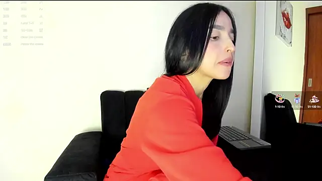 victoria  lace  online show from March 19, 2025, 4:14 am