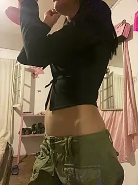 kittyprettybby online show from March 16, 2026, 11:40 pm