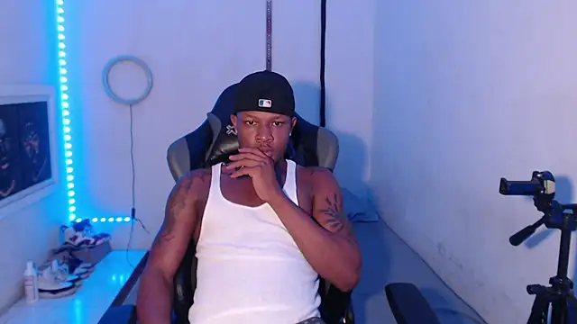 Snapshot of Alid_17 chatting on January 4, 2025, 5:16 am Alid 17 online show from January 4, 2025, 5:16 am