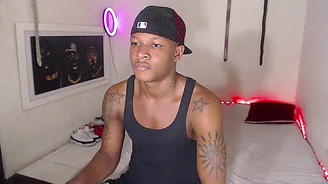 Snapshot of Alid_17 chatting on December 27, 2024, 11:42 pm Alid 17 online show from December 27, 2024, 11:42 pm