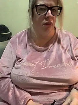 Snapshot of curvy-Ruby-Uk chatting on January 11, 2025, 7:49 am curvy-Ruby-Uk online show from January 11, 2025, 7:49 am