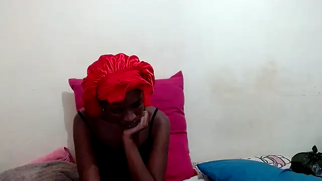 SexyRed18 online show from September 20, 2025, 6:24 pm