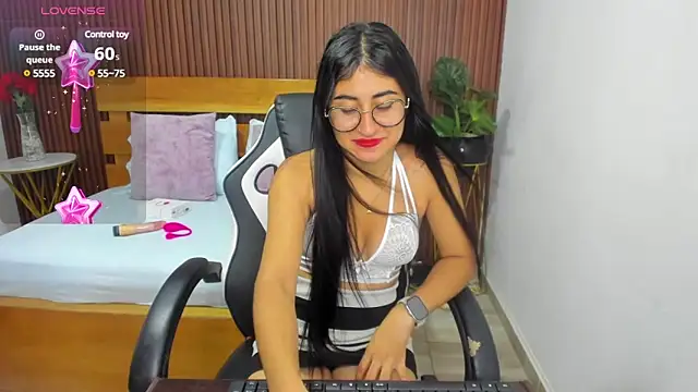 evelin leroy online show from March 10, 2025, 12:06 pm