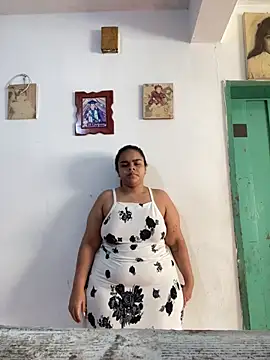 Evabigass online show from April 12, 2026, 1:14 pm