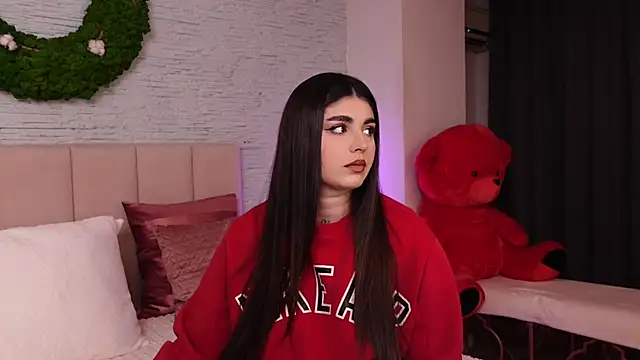 RachelSwaan online show from February 12, 2025, 4:33 am