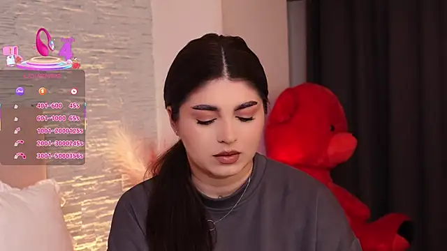 RachelSwaan online show from March 18, 2025, 5:02 am