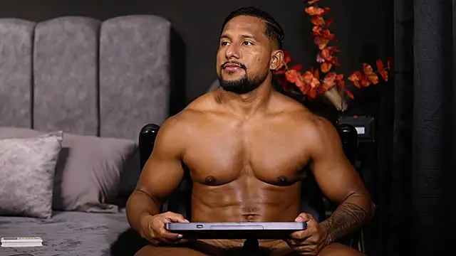 CallumMuscle online show from November 8, 2025, 10:41 am